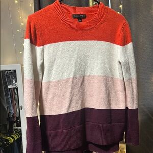 No.138 Banana Republic Red and White Crew Neck Sweater